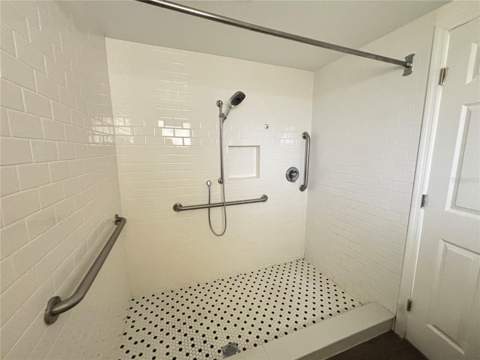 8302 N Flintrock Court, Tampa FL - photo 11 of 18