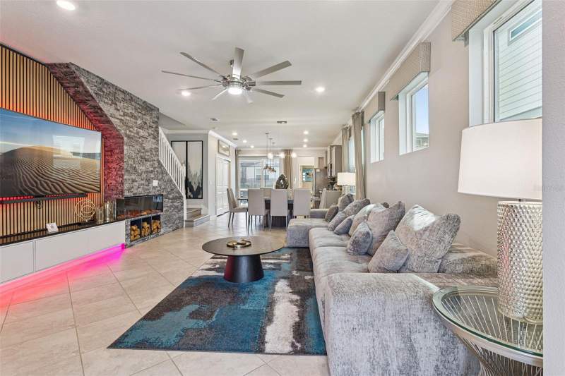 5 bedroom Single Family Residence at 16205 Saint Kitts Circle, Windsor Cay, Clermont — photo 4