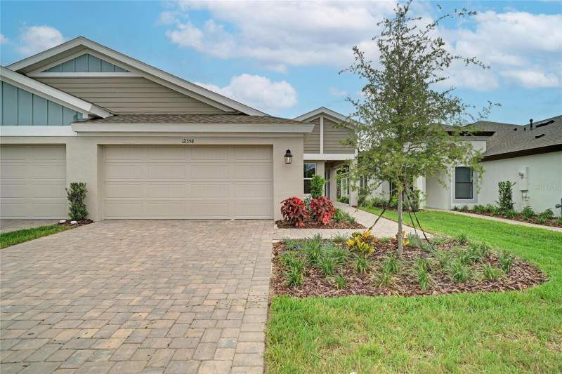 12358 OAK  HILL WAY home for sale in Crosswind Point