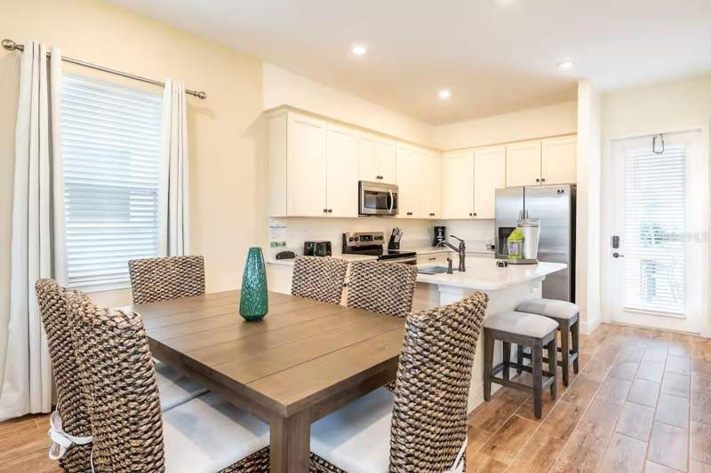 4 bedroom Single Family Residence at 2998 Salted Rim Road, Rolling Oaks Ph 6, Kissimmee — photo 3