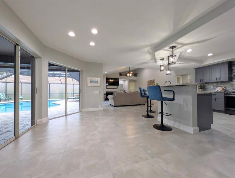 5 bedroom Single Family Residence at 5101 E Longboat Boulevard, Bayside West, Tampa — photo 4