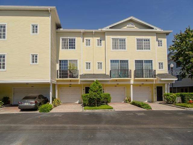 Arlington Park Condo