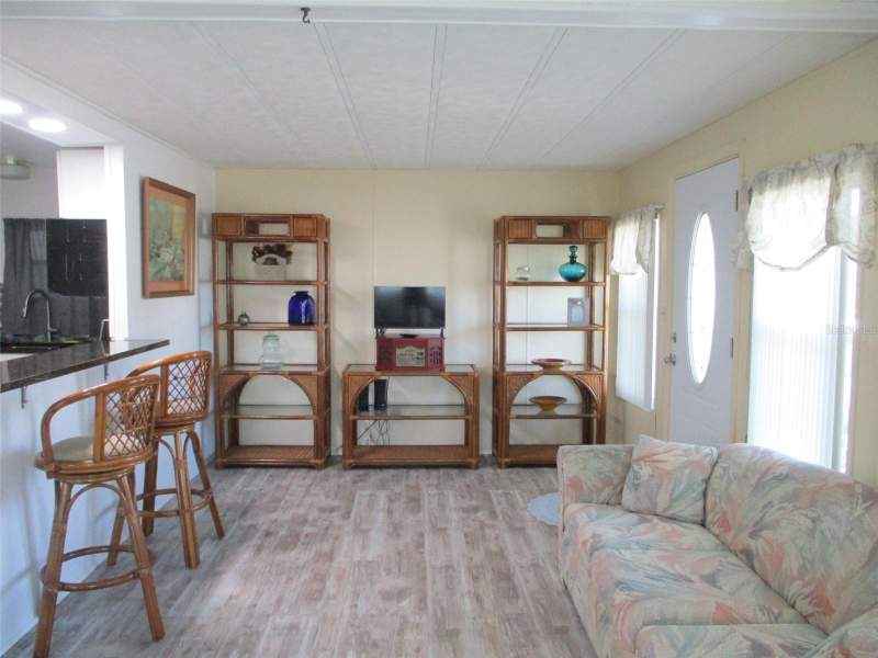 2 bedroom Manufactured Home at 34542 Sweetpea Lane, Tippecanoe Village, Zephyrhills — photo 4