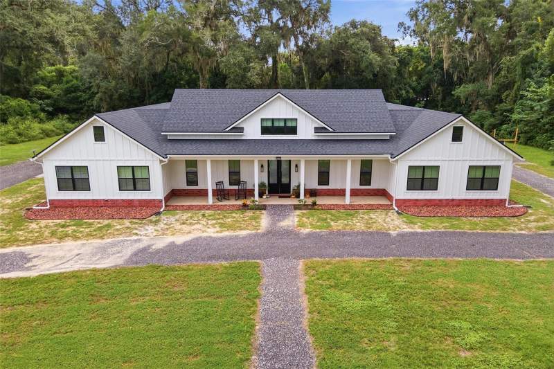 5 bedroom Single Family Residence at 879 County Road 539, Sumterville, Sumterville — photo 2