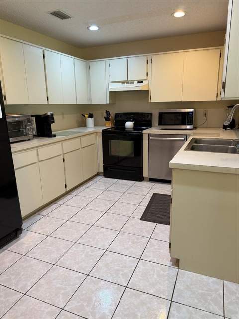 8591 SW 93rd Place #B, Ocala FL - photo 6 of 6