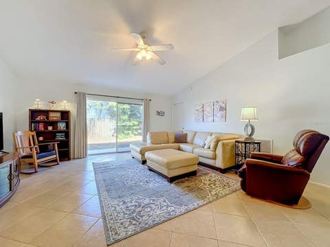 13436 Silvercreek Drive, Riverview FL - photo 9 of 36