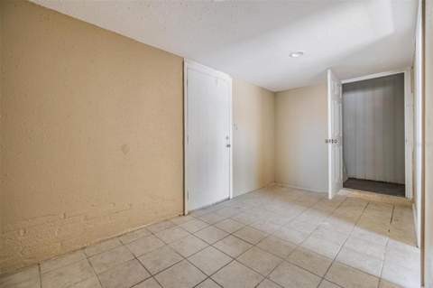 5130 Dr Martin Luther King Jr St S, St Petersburg FL - photo 20 of 43
