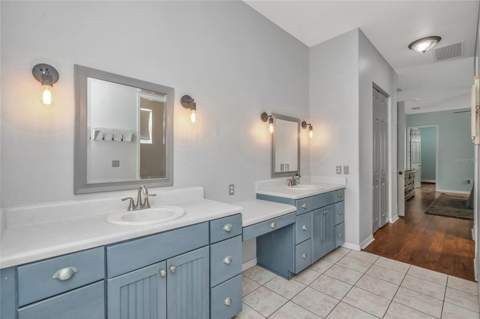6122 Regina Place, Land O Lakes FL - photo 11 of 34