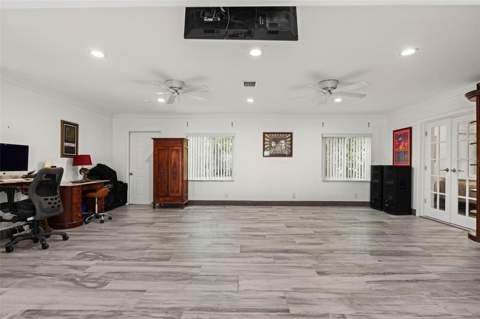 105 Adalia Avenue, Tampa FL - photo 12 of 33