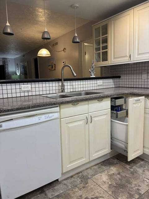 12760 Indian Rocks Road #1049, Largo FL - photo 13 of 41