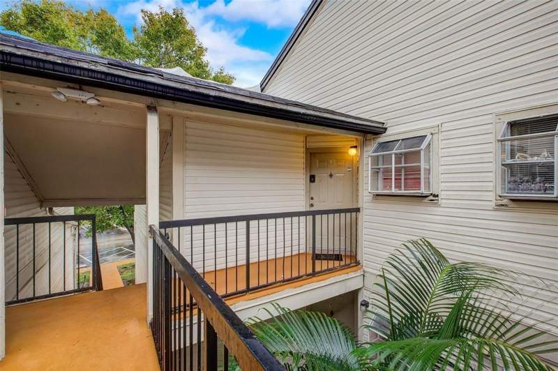 1956 LAKE ATRIUMS CIRCLE #141 home for sale in Plaza Millenium