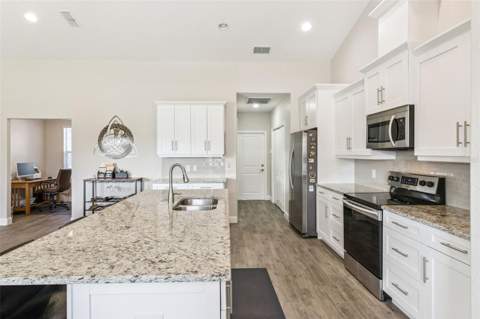 6116 Highlands Grace Boulevard, Lakeland FL - photo 15 of 42