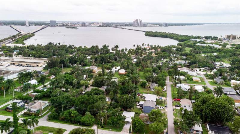 2 bedroom Single Family Residence at 57 Cabana Avenue, Cabana City, North Fort Myers — photo 5
