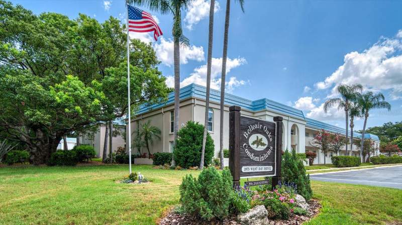 Belleair Oaks Condo