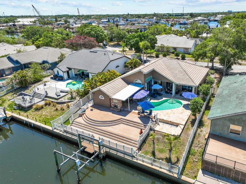 3 bedroom Single Family Residence at 1114 Marina Drive, Anclote Isles, Tarpon Springs — photo 5