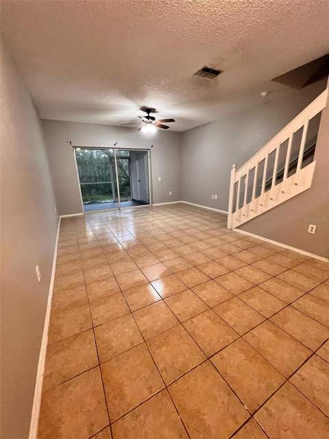 8674 Hunters Key Circle, Tampa FL - photo 6 of 16