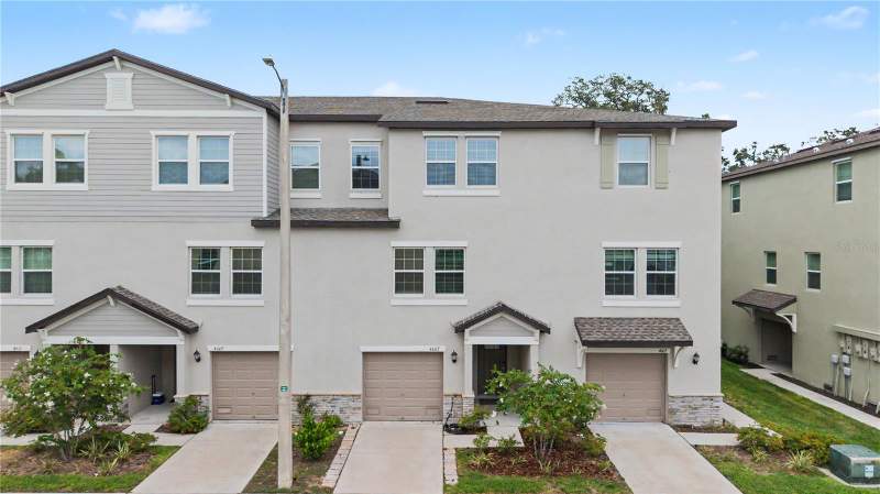 4 bedroom Townhouse at 4607 Tuscan Loon Drive, Palm River Twnhms Ph 2, Tampa — photo 2