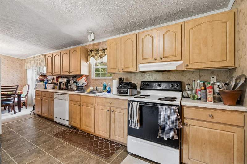 3 bedroom Manufactured Home at 11101 Sumner Road, Wimauma, Wimauma — photo 5