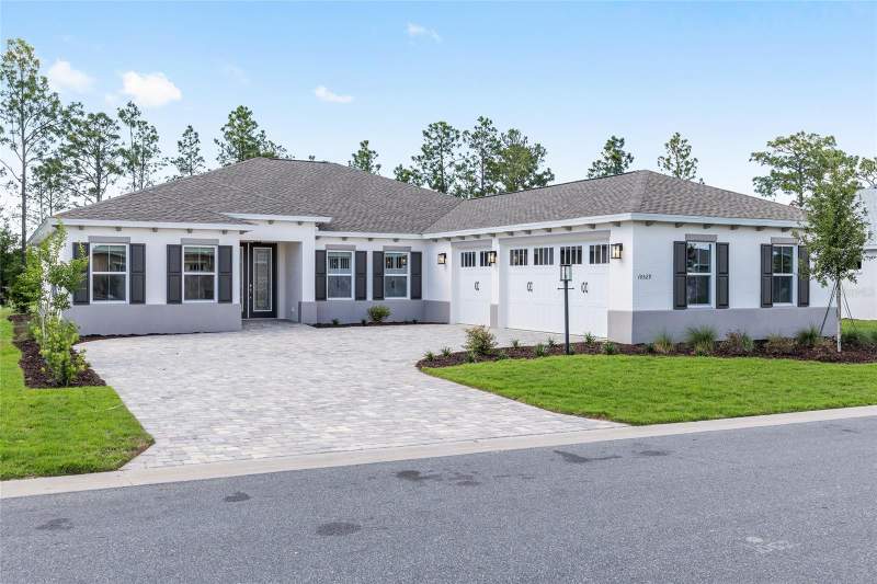 3 bedroom Single Family Residence at 10529 SW 96th Lane Road, On Top Of The World, Ocala — photo 2