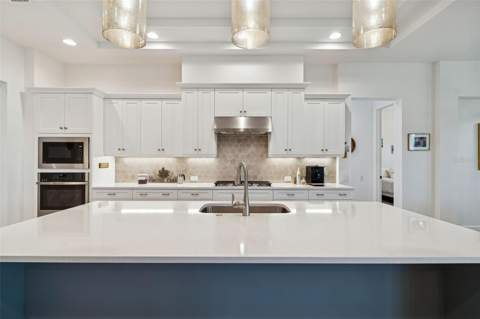 4905 Majestic Hills Loop, Brooksville FL - photo 18 of 83