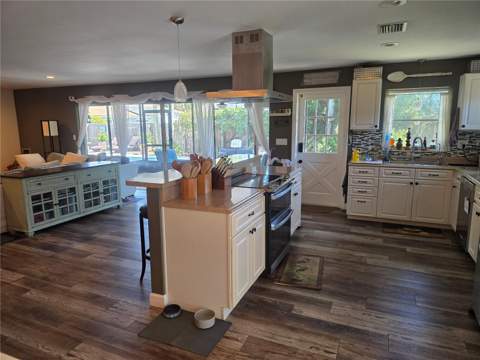 1117 Webb Drive, Clearwater FL - photo 20 of 54