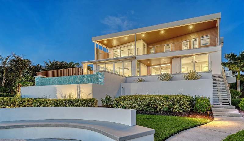 5 bedroom Single Family Residence at 907 35th Avenue Drive, River Terrace, Palmetto — photo 2