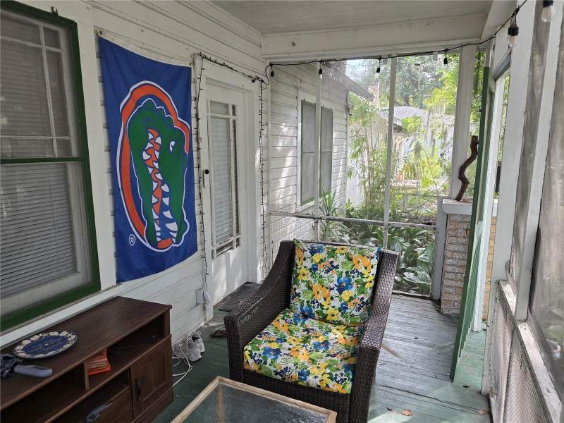 2 bedroom Single Family Residence at 115 NW 20th Drive, Rays, Gainesville — photo 4