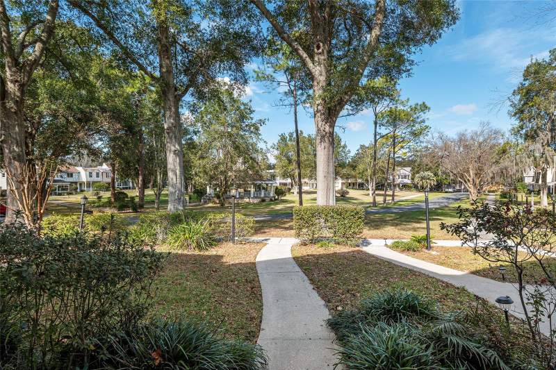 2 bedroom Villa at 9951 SW 88th Court Road #C, On Top Of The World - Circle Square Woods, Ocala — photo 3