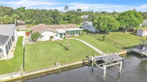 4083 Rock Creek Drive, Port Charlotte FL - photo 7 of 46