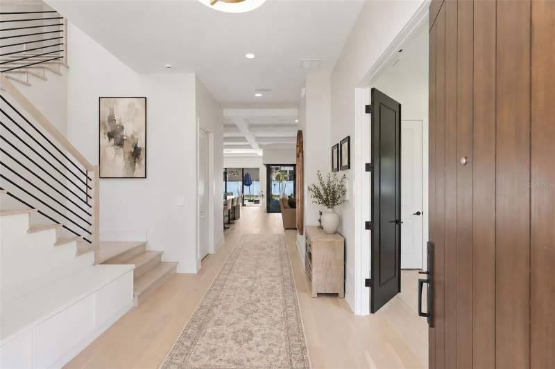 6 bedroom Single Family Residence at 809 E Church Street, Wilmott J W Rev, Orlando — photo 2