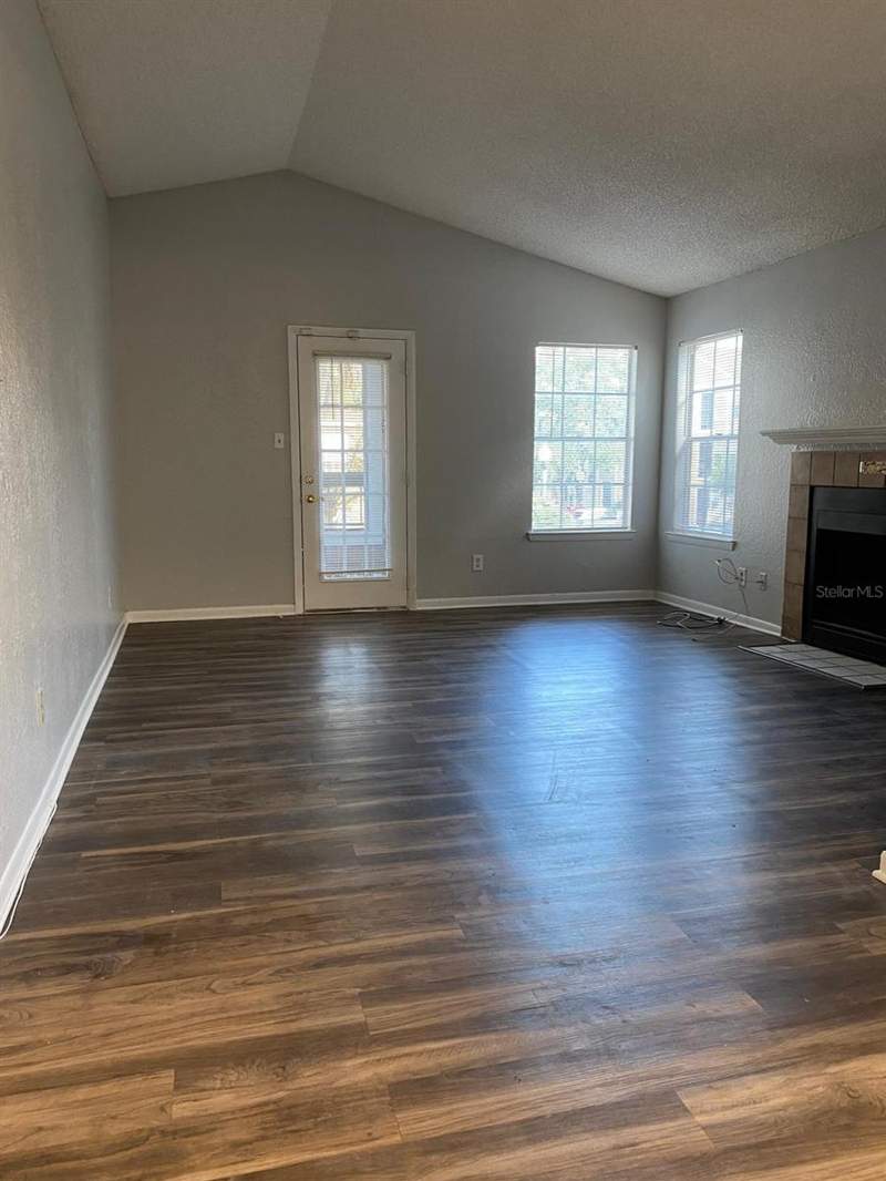 2 bedroom Condominium at 4400 Thornbriar Lane #205, Regency Gardens, Orlando — photo 3