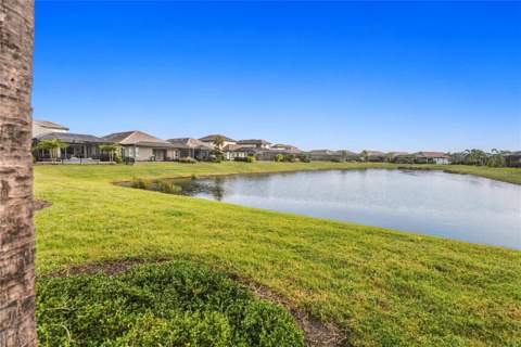 4719 Winsome Way, Lakewood Ranch FL - photo 23 of 84