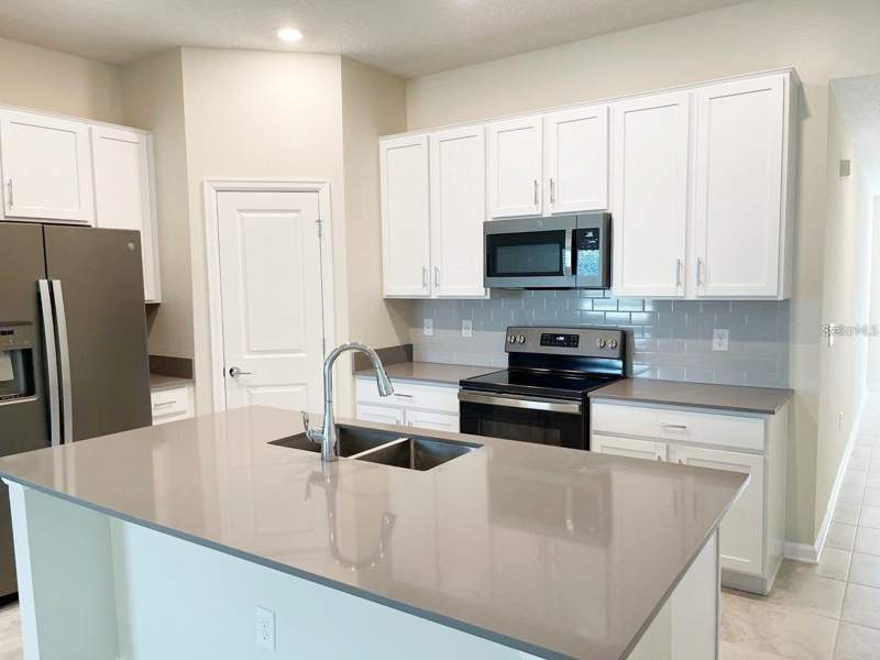3 bedroom Single Family Residence at 4489 Magnolia Ridge Court, Storey Creek Ph 1, Kissimmee — photo 2