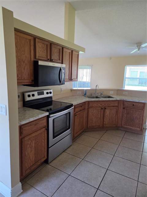 953 Louvre Court, Kissimmee FL - photo 9 of 23
