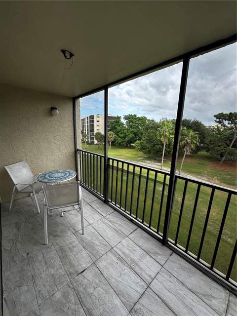 800 Cove Cay Drive #4F, Clearwater FL - photo 18 of 32