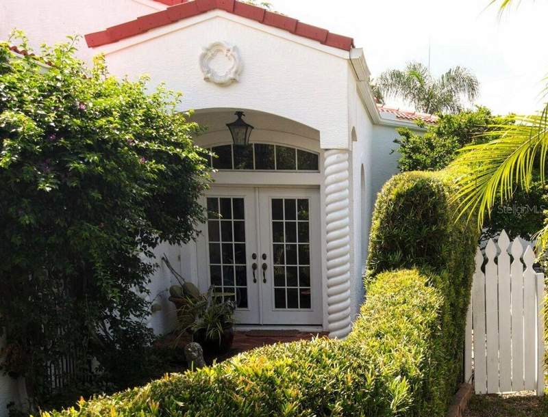 2 bedroom Single Family Residence at 2107 89th St NW, River Harbor West Condo, Bradenton — photo 1
