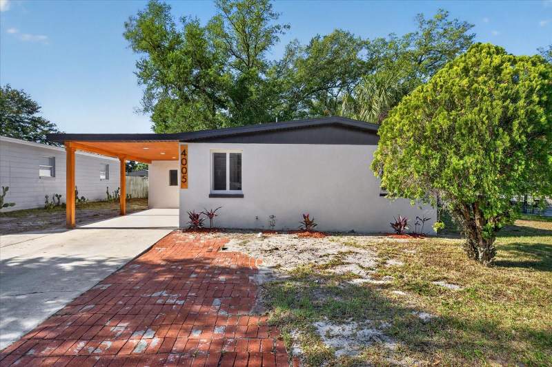 4 bedroom Single Family Residence at 4005 E Henry Avenue, Bellmont Heights, Tampa — photo 2