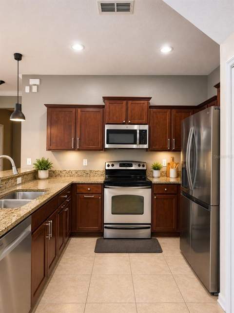 8505 Broken Willow Court, Tampa FL - photo 6 of 6