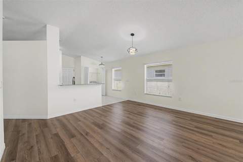 7838 Carriage Pointe Drive, Gibsonton FL - photo 18 of 72