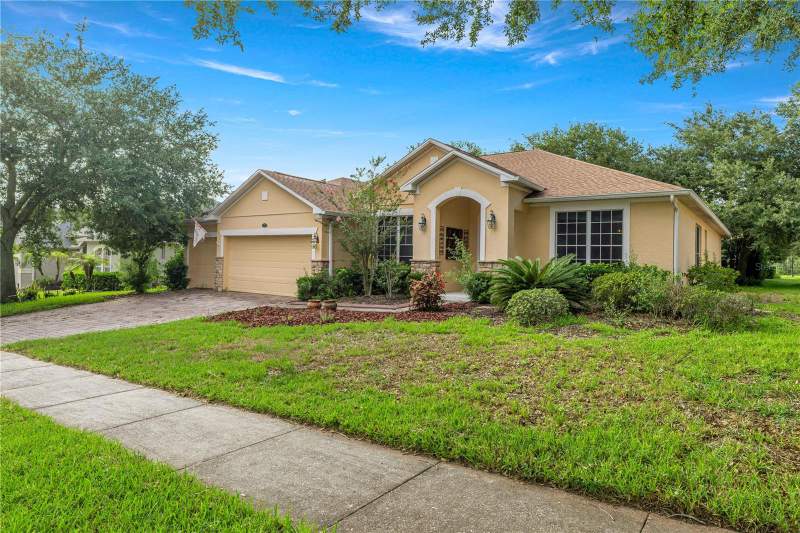 4 bedroom Single Family Residence at 1271 Lattimore Drive, Clermont Nottingham At Legends, Clermont — photo 2