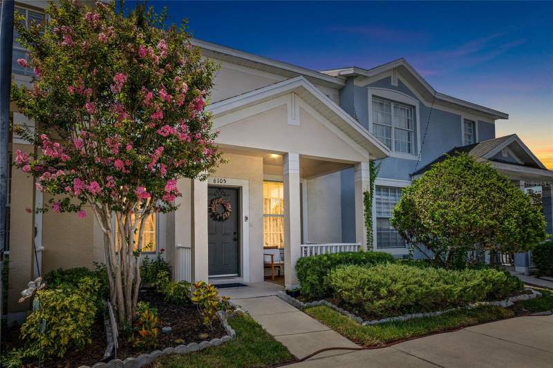 6105 OLIVEDALE DRIVE home for sale in Villages of Bloomingdale