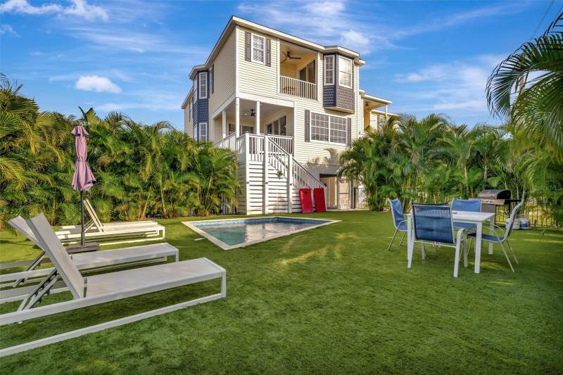 4 bedroom Single Family Residence at 303 58th Street, Casa Bella Of Anna Maria Island, Holmes Beach — photo 5