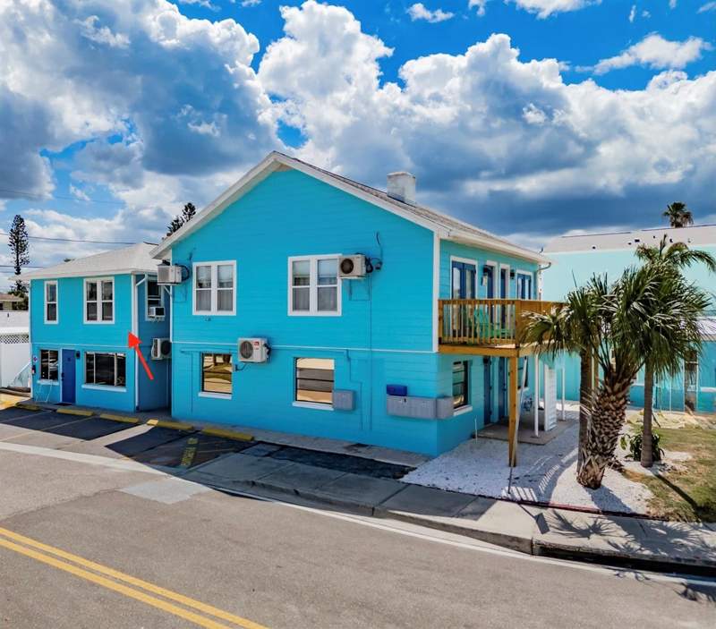 1 bedroom Condo - Hotel at 13343 Gulf Boulevard #14, Wave Resort Condo, Madeira Beach — photo 4