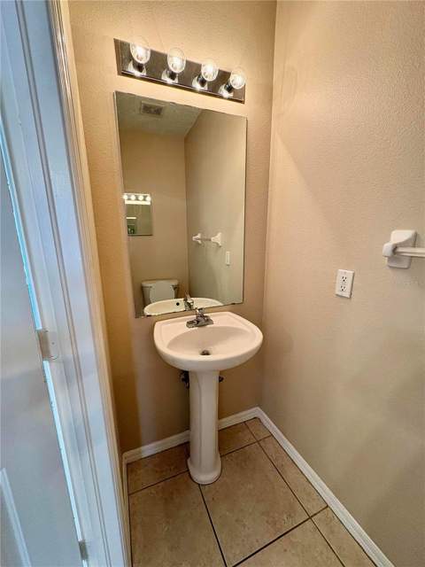 6002 Osprey Lake Circle, Riverview FL - photo 7 of 17