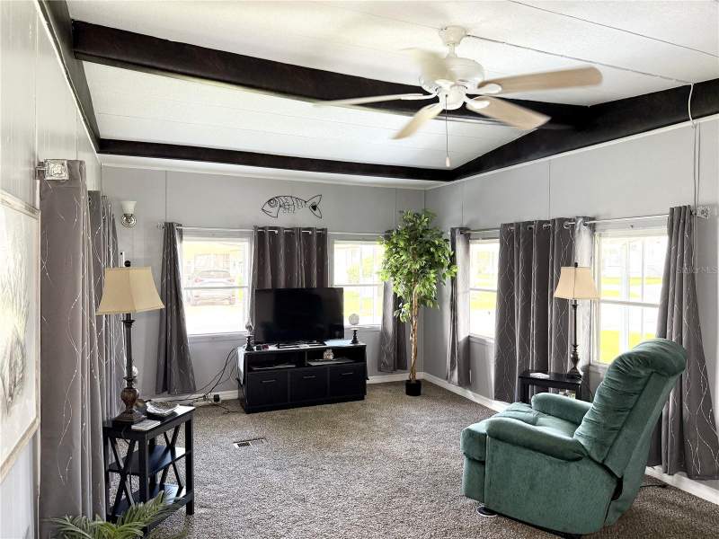 2 bedroom Mobile Home at 34543 Sweetpea Lane, Tippecanoe Village, Zephyrhills — photo 2
