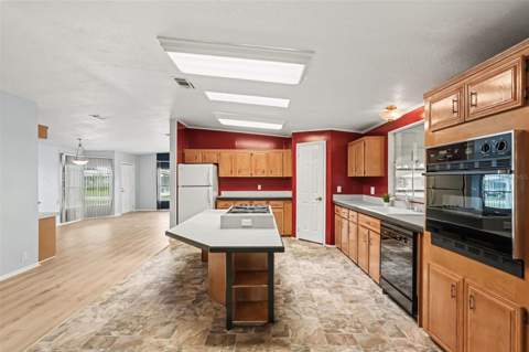 9178 Admiral Street, Brooksville FL - photo 10 of 27