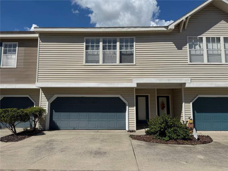 Bungalow ParkCondos for Sale in Tampa, FL