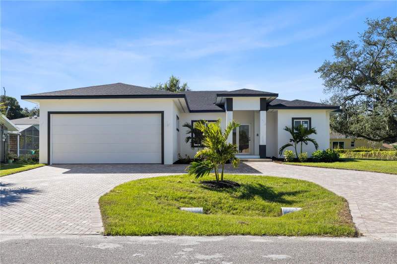 4 bedroom Single Family Residence at 1157 Vernon Avenue, Port Charlotte Sec 008, Port Charlotte — photo 2