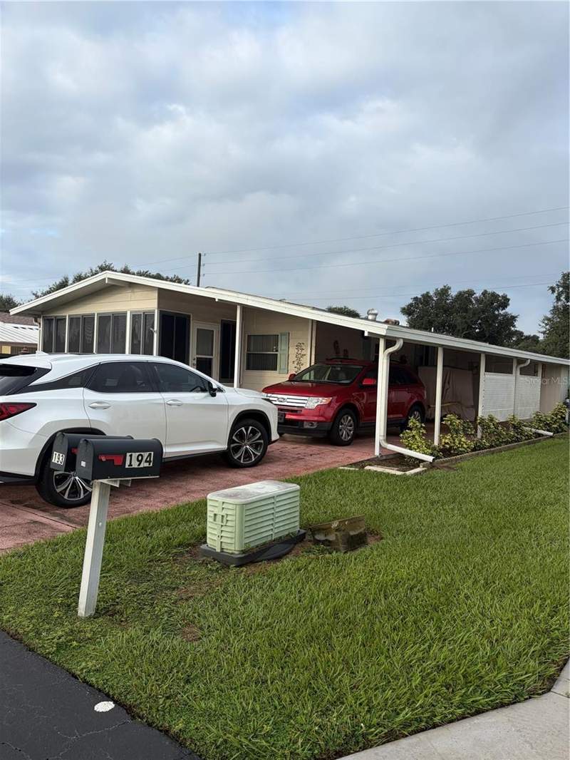 2 bedroom Manufactured Home at 193 E Sweet Circle, Orange Manor West Coop Inc, Winter Haven — photo 3