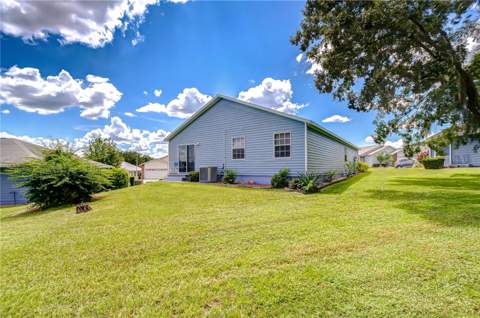 5912 Newberry Court, Zephyrhills FL - photo 8 of 40